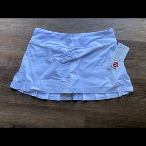 NWT. RUN: Pace-Setter Skirt